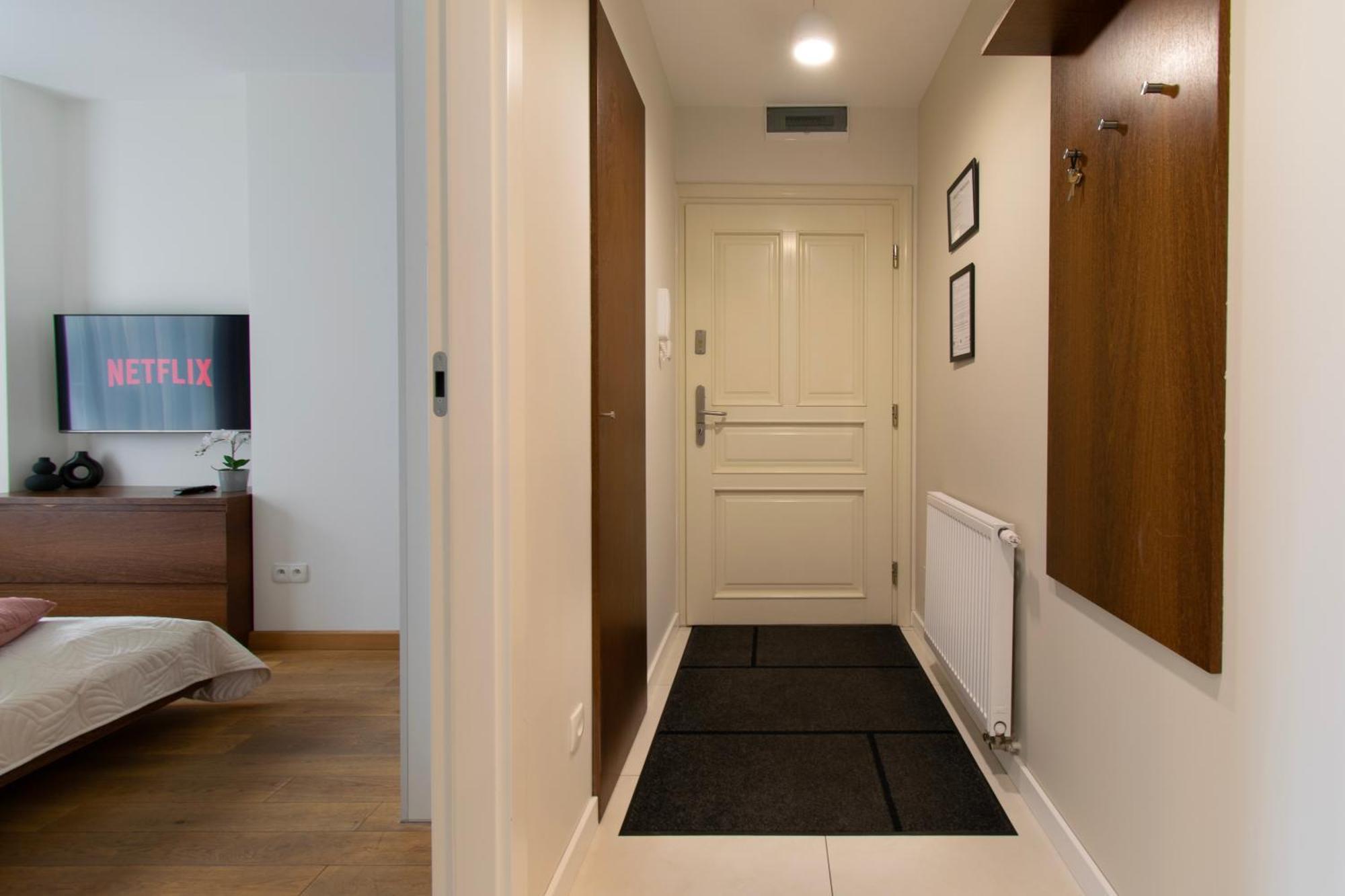 Contemporary Apartment Pilsudskiego Street Краков Экстерьер фото
